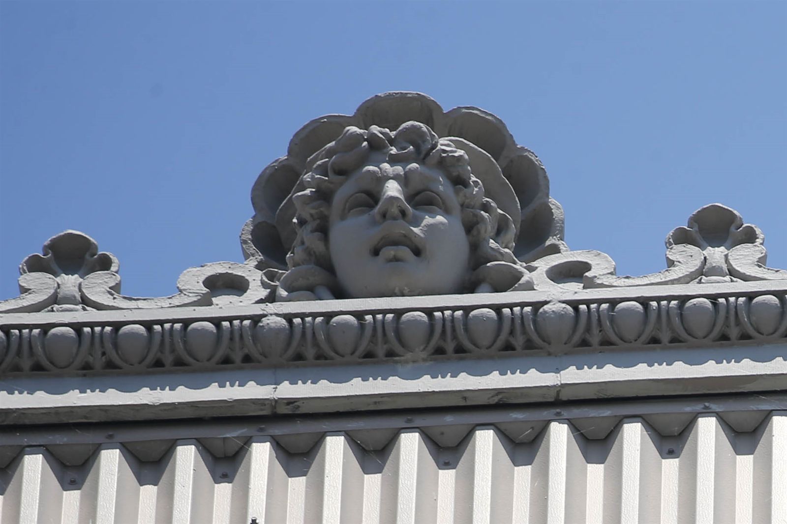 A Closer Look: Ellicott Square Building